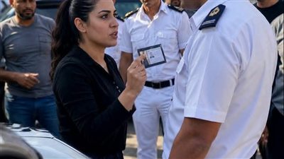 النقيبة سارة 